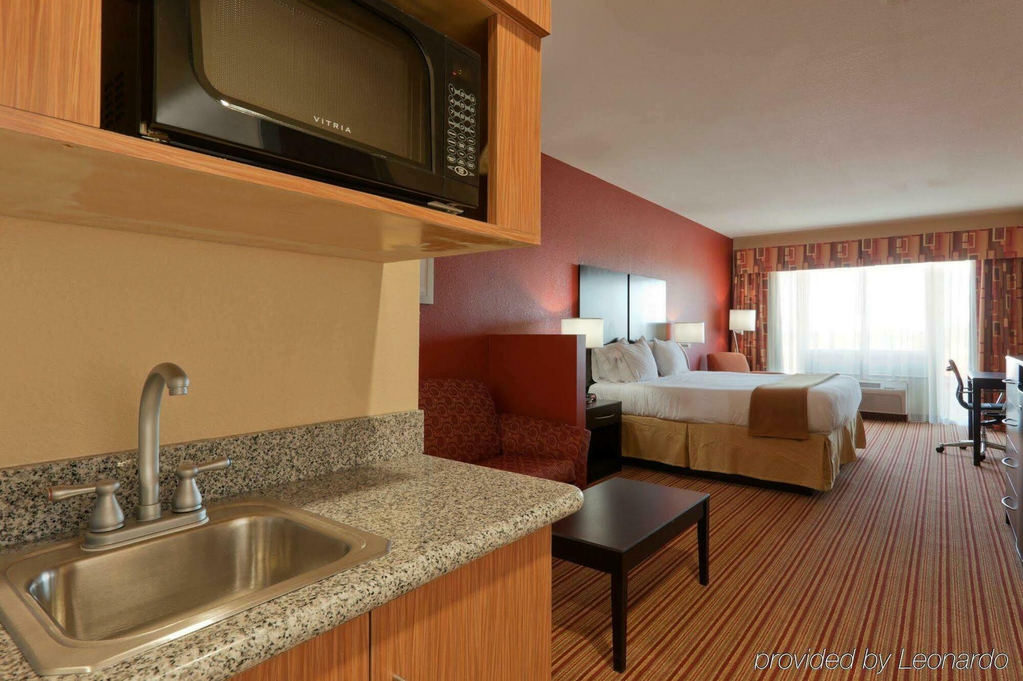 Holiday Inn Express Hotel Winona North By Ihg Bilik gambar